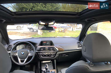 Внедорожник / Кроссовер BMW X3 2019 в 