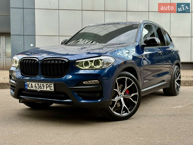 Внедорожник / Кроссовер BMW X3 2017 в 