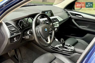 Внедорожник / Кроссовер BMW X3 2017 в 