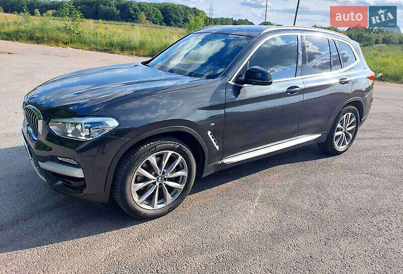 Внедорожник / Кроссовер BMW X3 2019 в Киеве