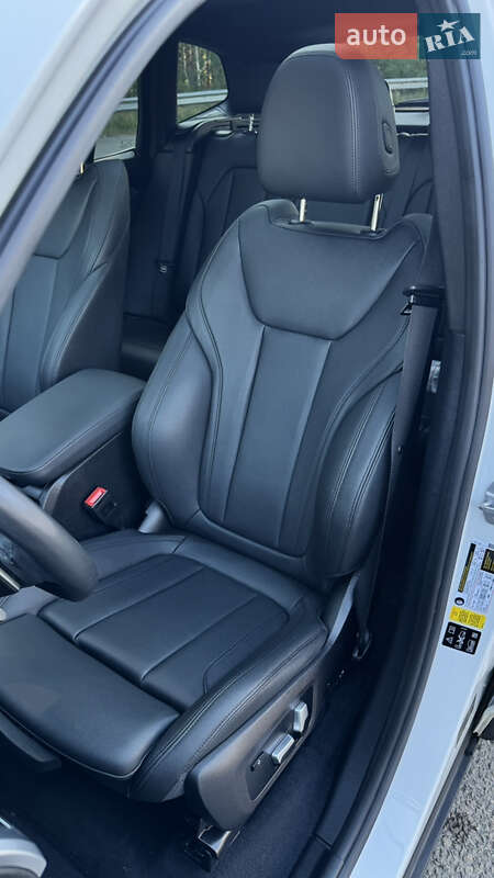 Внедорожник / Кроссовер BMW X3 2019 в Ковеле