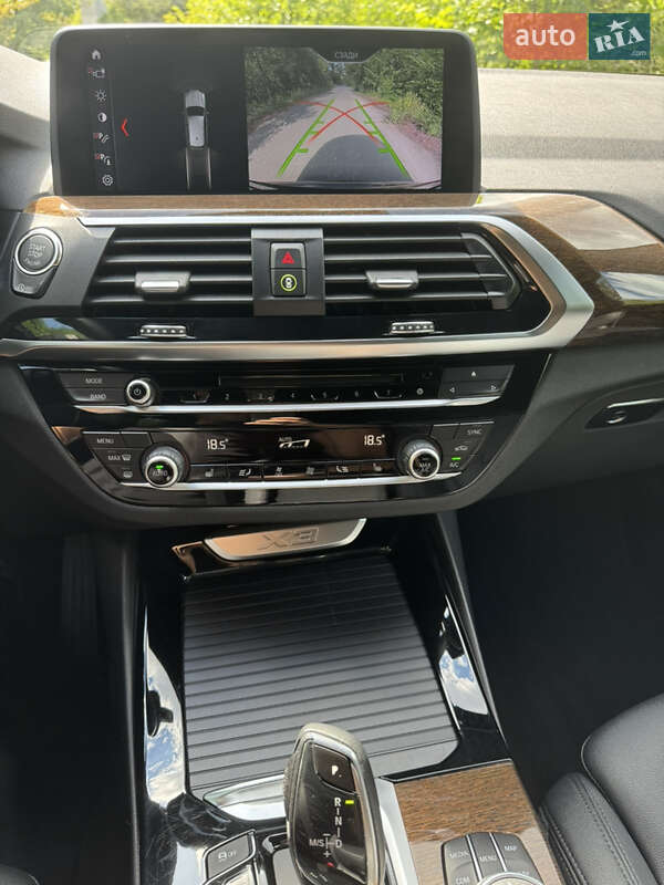 Внедорожник / Кроссовер BMW X3 2018 в Киеве