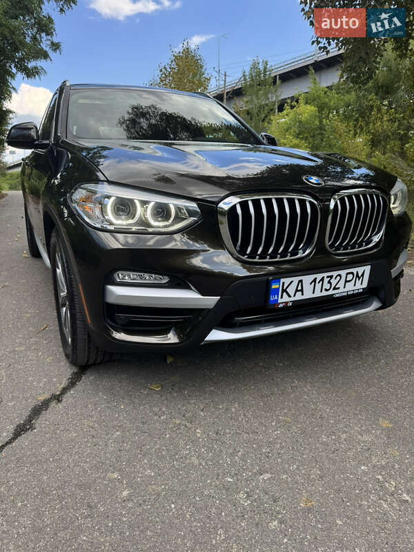 Внедорожник / Кроссовер BMW X3 2018 в Киеве
