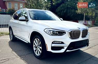Внедорожник / Кроссовер BMW X3 2018 в 
