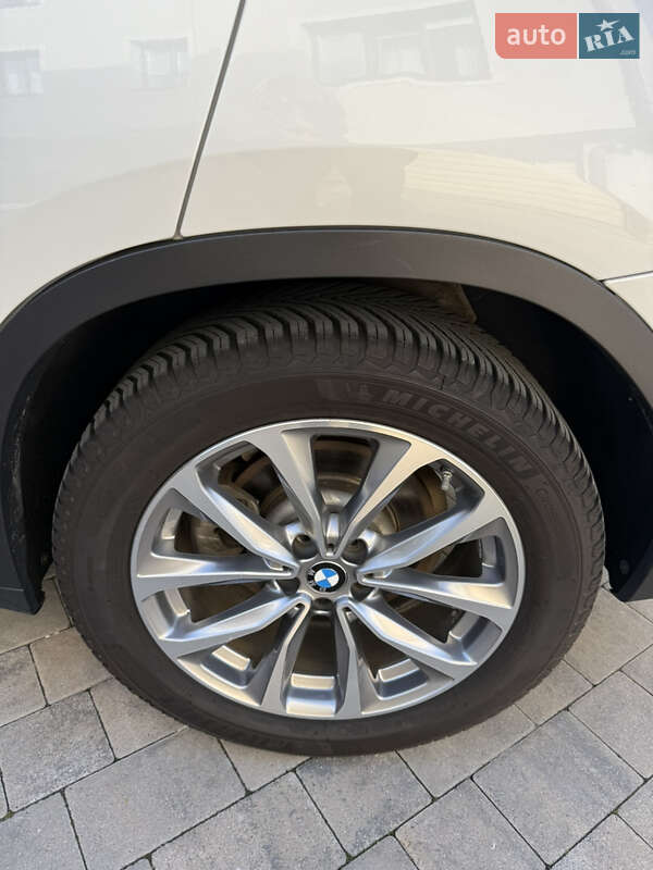 Внедорожник / Кроссовер BMW X3 2018 в Львове