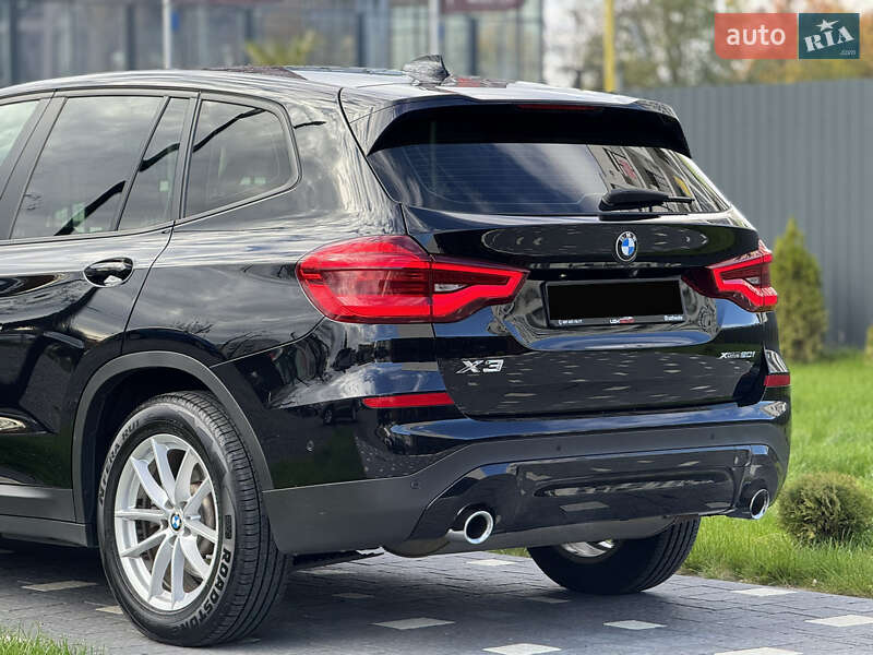 Внедорожник / Кроссовер BMW X3 2018 в Ужгороде