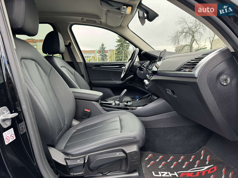 Внедорожник / Кроссовер BMW X3 2018 в Ужгороде