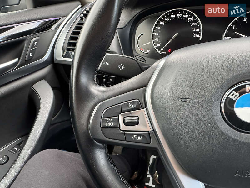 Внедорожник / Кроссовер BMW X3 2018 в Ужгороде