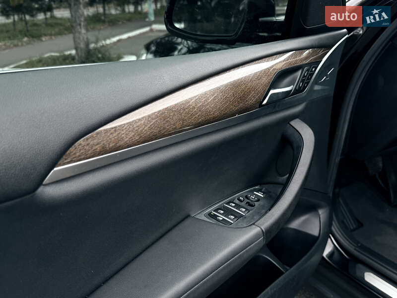 Позашляховик / Кросовер BMW X3 2018 в Одесі фото 16 Позашляховик / Кросовер BMW X3 2018 в Одесі