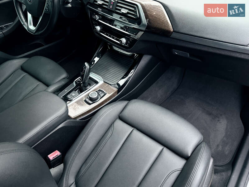 Позашляховик / Кросовер BMW X3 2018 в Одесі фото 37 Позашляховик / Кросовер BMW X3 2018 в Одесі