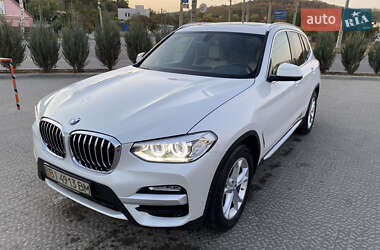 Внедорожник / Кроссовер BMW X3 2018 в 