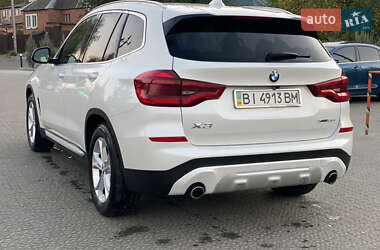 Внедорожник / Кроссовер BMW X3 2018 в 