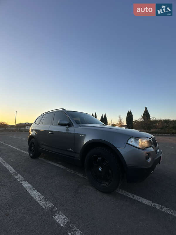 Внедорожник / Кроссовер BMW X3 2009 в Сарнах