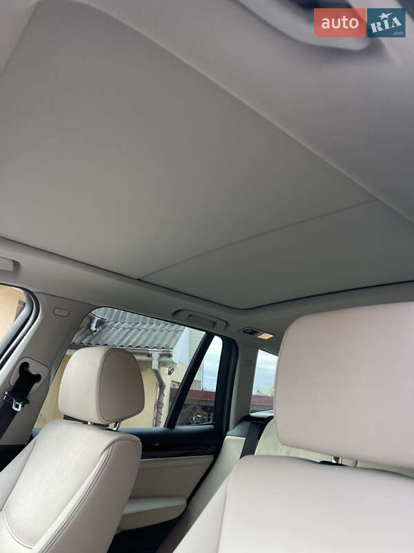 Внедорожник / Кроссовер BMW X3 2015 в Дубно