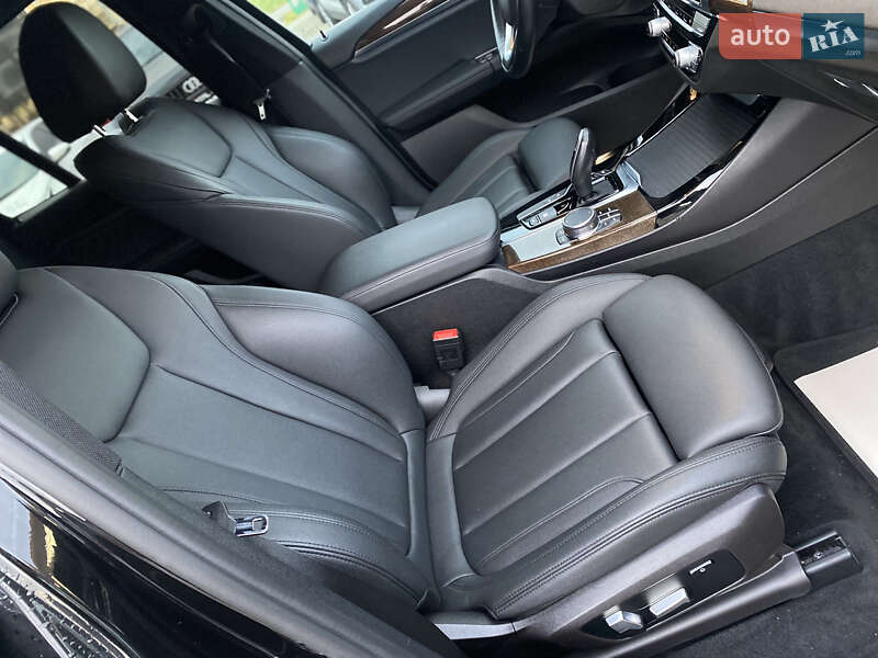 Внедорожник / Кроссовер BMW X3 2020 в Луцке