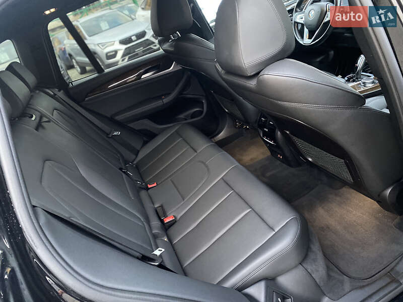 Внедорожник / Кроссовер BMW X3 2020 в Луцке