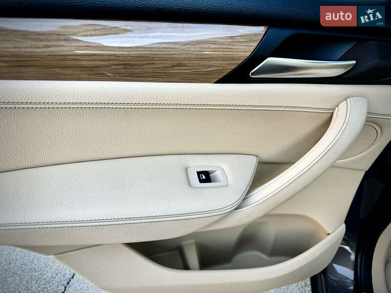 Внедорожник / Кроссовер BMW X3 2013 в Киеве