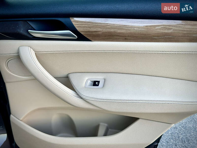 Внедорожник / Кроссовер BMW X3 2013 в Киеве