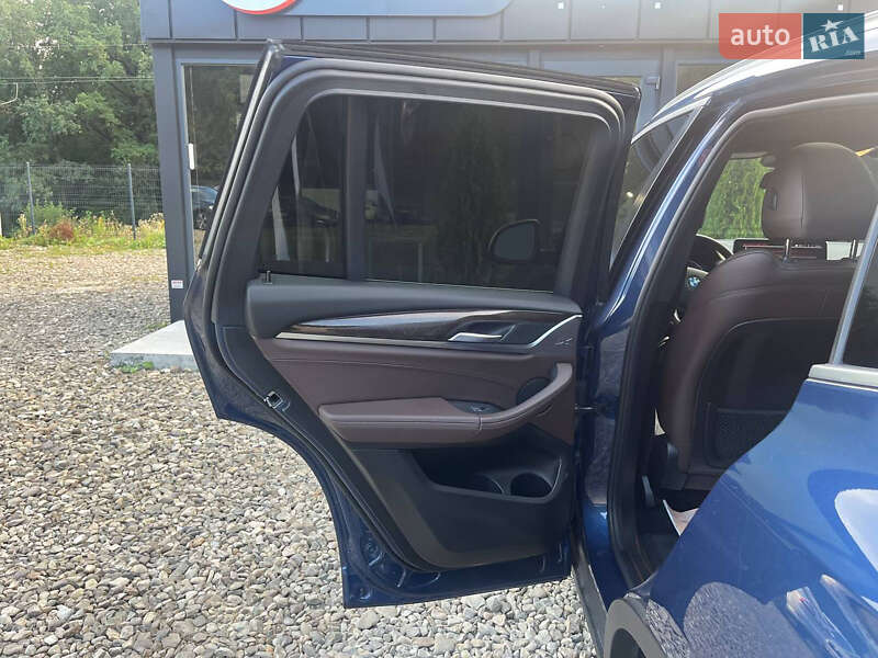 Внедорожник / Кроссовер BMW X3 2021 в Львове