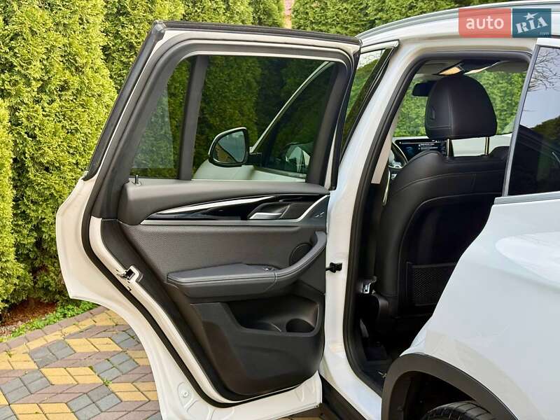 Позашляховик / Кросовер BMW X3 2021 в Самборі