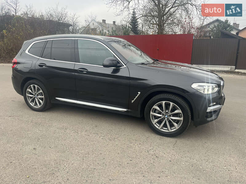 Внедорожник / Кроссовер BMW X3 2019 в Львове