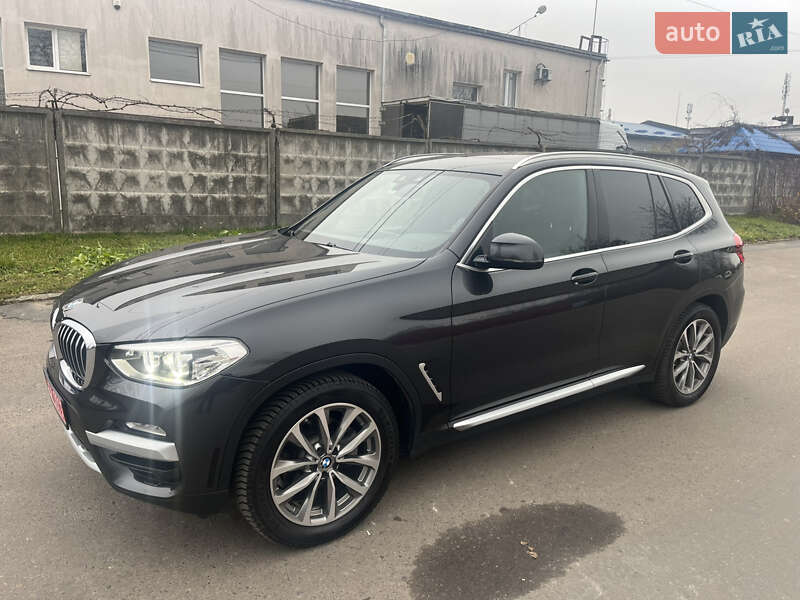 Внедорожник / Кроссовер BMW X3 2019 в Львове