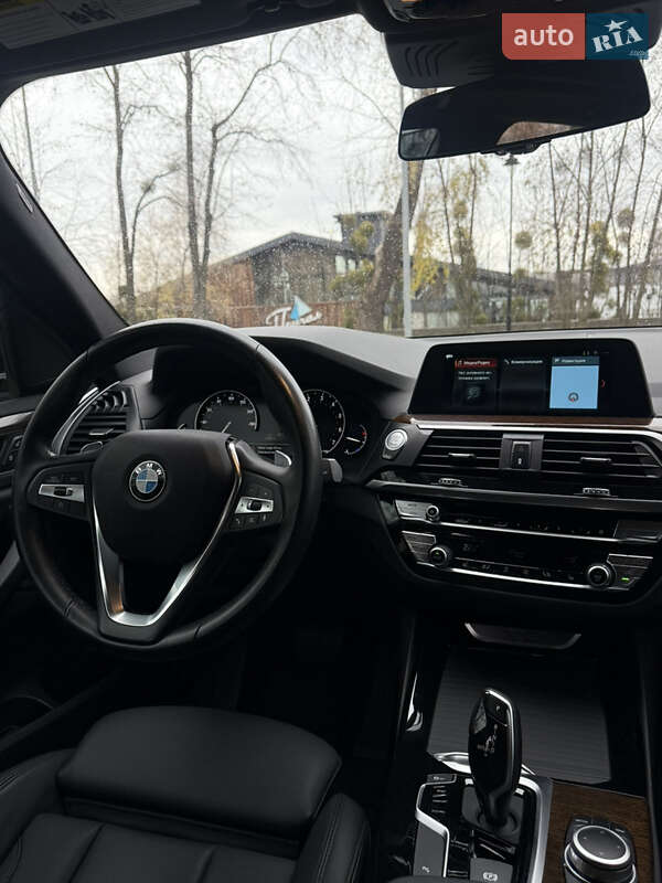 Внедорожник / Кроссовер BMW X3 2019 в Киеве