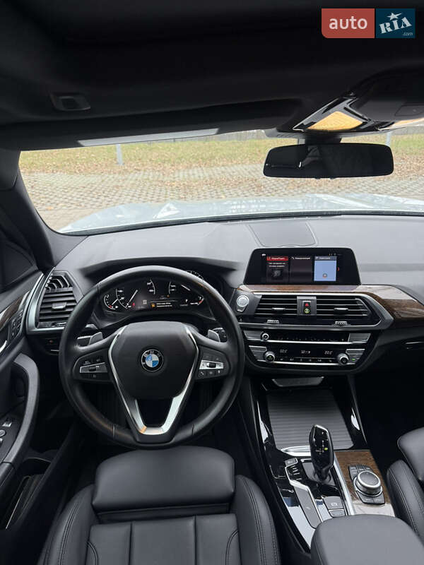 Внедорожник / Кроссовер BMW X3 2019 в Киеве