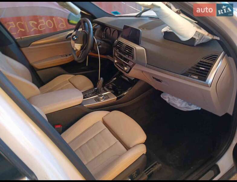 Внедорожник / Кроссовер BMW X3 2019 в Ужгороде