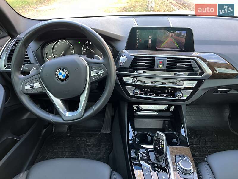 Внедорожник / Кроссовер BMW X3 2019 в Киеве