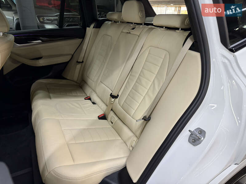 Внедорожник / Кроссовер BMW X3 2018 в Одессе