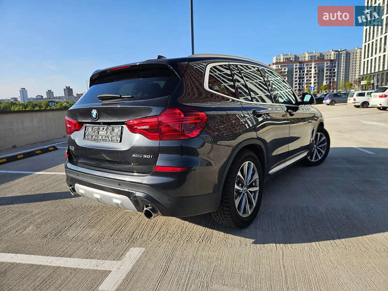 Внедорожник / Кроссовер BMW X3 2018 в Киеве