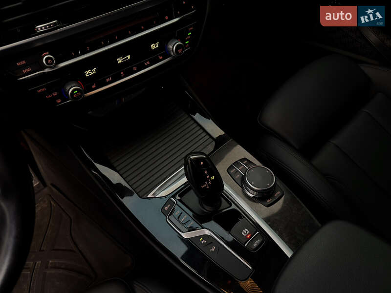 Внедорожник / Кроссовер BMW X3 2018 в Киеве