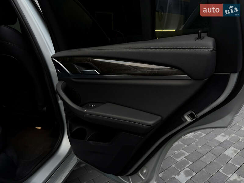 Внедорожник / Кроссовер BMW X3 2018 в Киеве