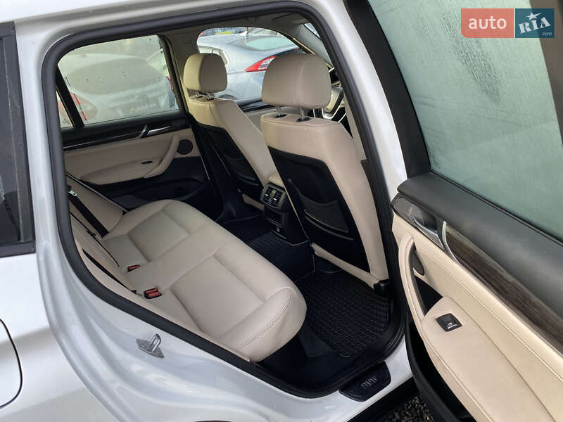 Внедорожник / Кроссовер BMW X3 2015 в Луцке