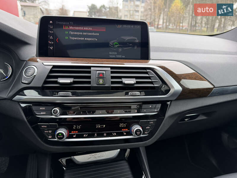 Внедорожник / Кроссовер BMW X3 2019 в Новояворовске