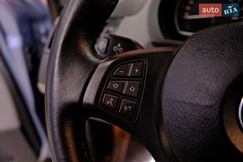 Внедорожник / Кроссовер BMW X3 2004 в Одессе