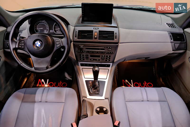 Внедорожник / Кроссовер BMW X3 2004 в Одессе