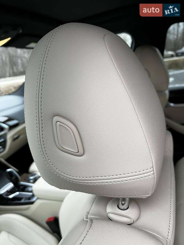 Внедорожник / Кроссовер BMW X3 2018 в Киеве