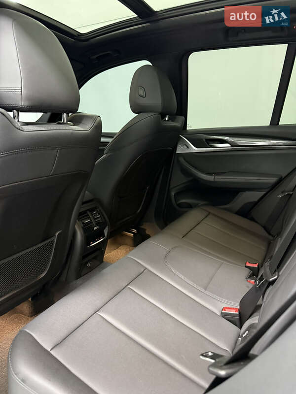 Внедорожник / Кроссовер BMW X3 2019 в Одессе