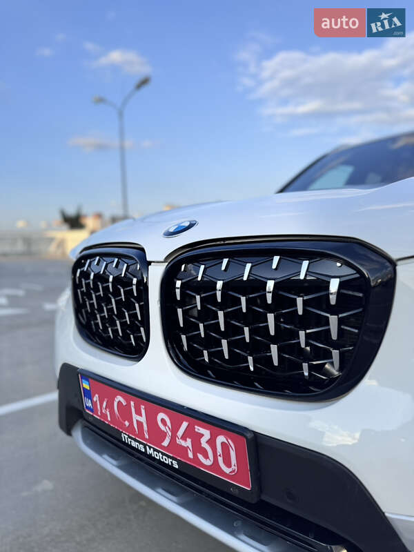 Внедорожник / Кроссовер BMW X3 2018 в Киеве
