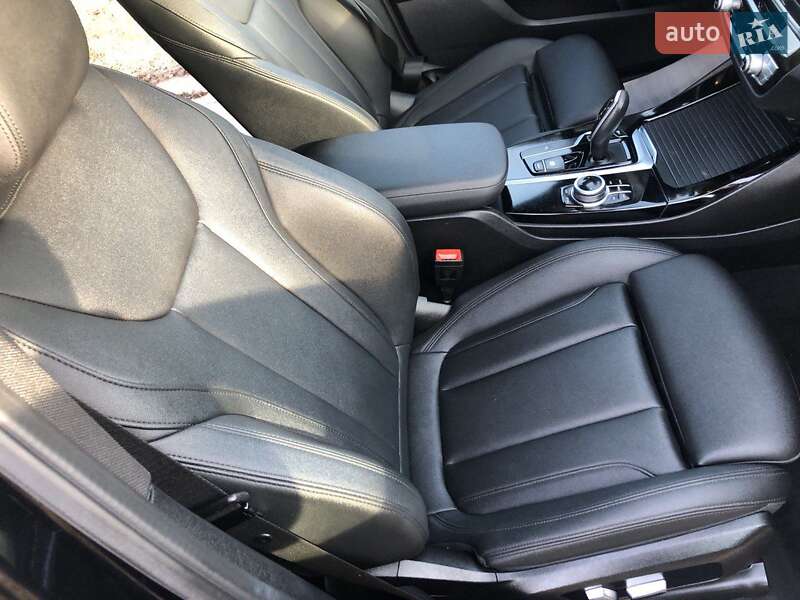 Внедорожник / Кроссовер BMW X3 2021 в Самборе