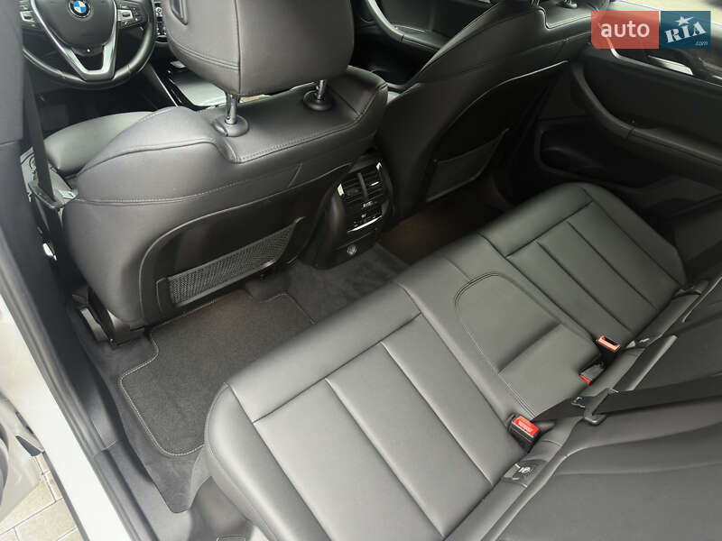 Внедорожник / Кроссовер BMW X3 2017 в Мукачево фото 37 Внедорожник / Кроссовер BMW X3 2017 в Мукачево
