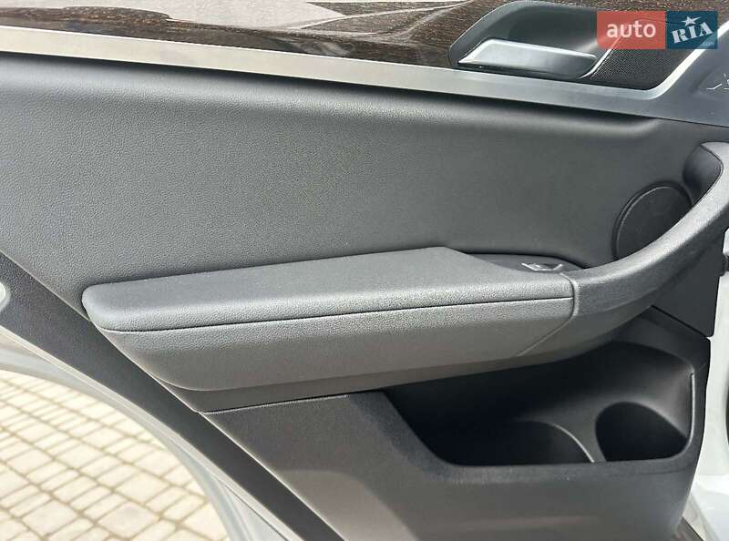 Внедорожник / Кроссовер BMW X3 2020 в Львове