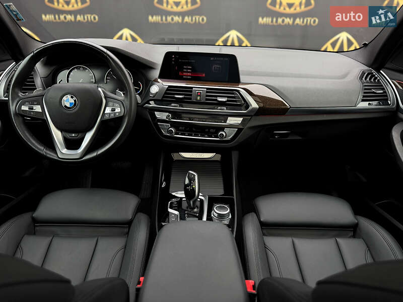 Внедорожник / Кроссовер BMW X3 2021 в Киеве
