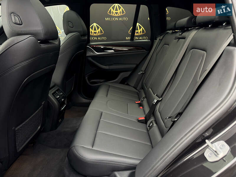 Внедорожник / Кроссовер BMW X3 2021 в Киеве