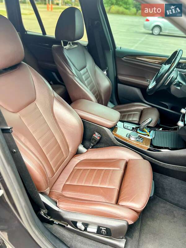 Внедорожник / Кроссовер BMW X3 2020 в Запорожье