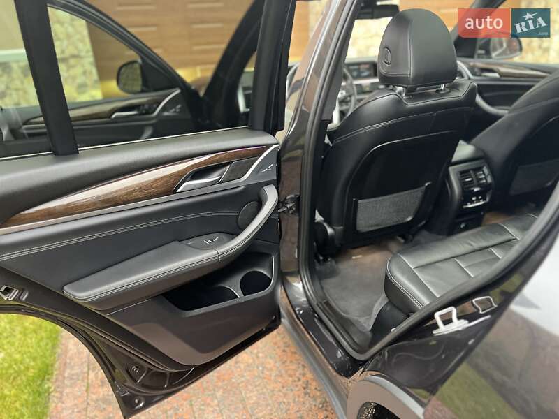 Внедорожник / Кроссовер BMW X3 2018 в Виннице