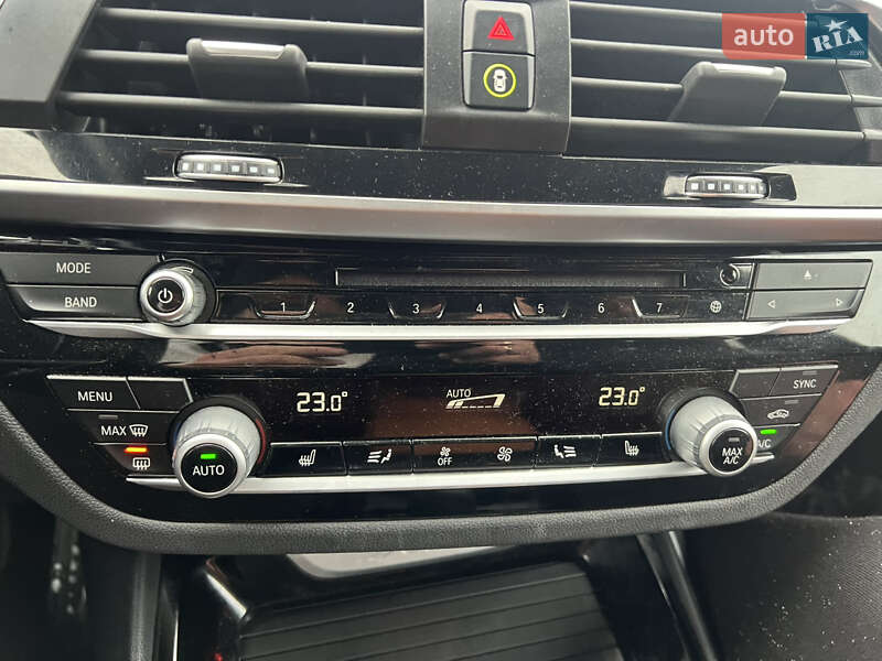 Внедорожник / Кроссовер BMW X3 2018 в Харькове