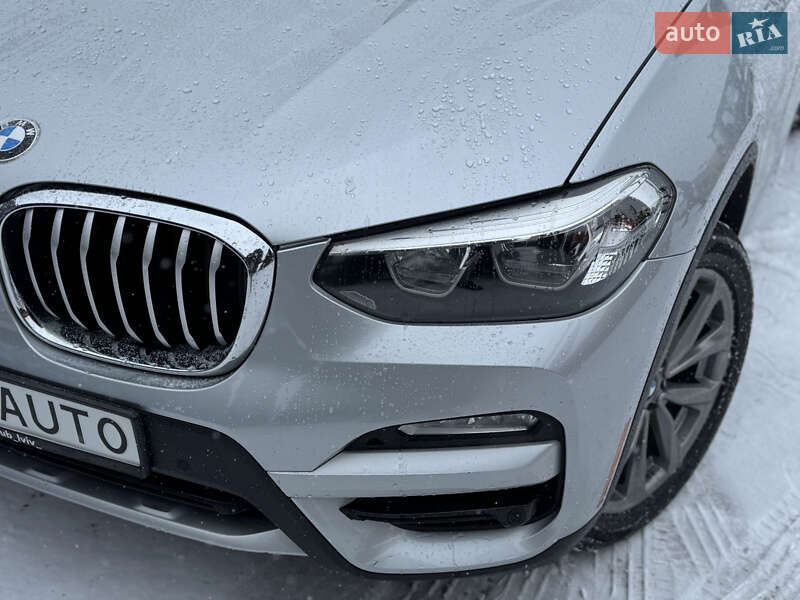 Внедорожник / Кроссовер BMW X3 2019 в Львове